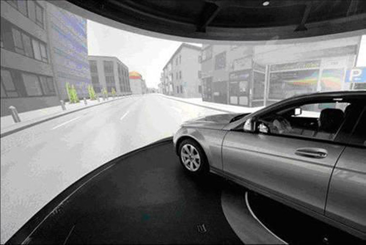 模拟安全虚拟驾驶产品.jpg