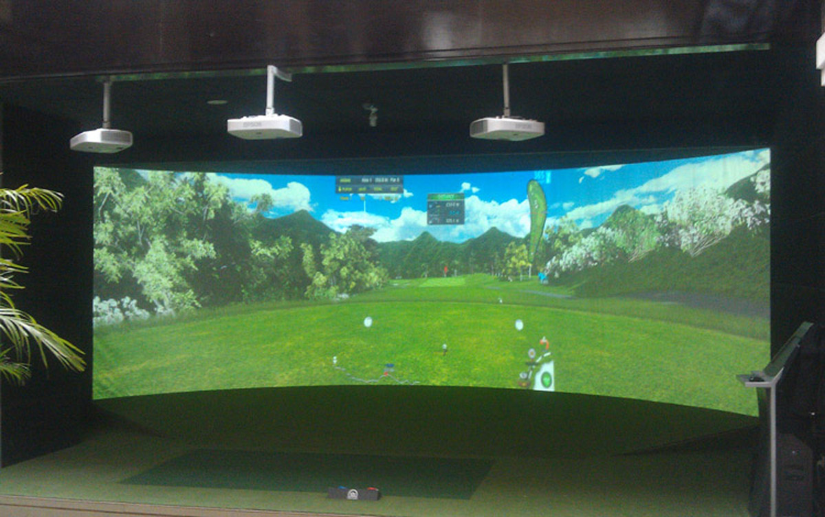 模拟安全高尔夫模拟设备.jpg